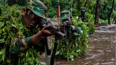 A group of anti-regime resistance fighters undergoes a military training in Laiza, Kachin State in early 2022 (Myanmar Now)